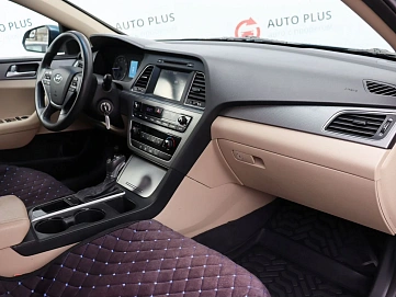 Hyundai Sonata, 2016г, передний привод, автомат