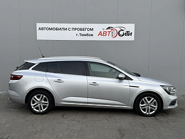 Renault Megane, 2019г, передний привод, механика