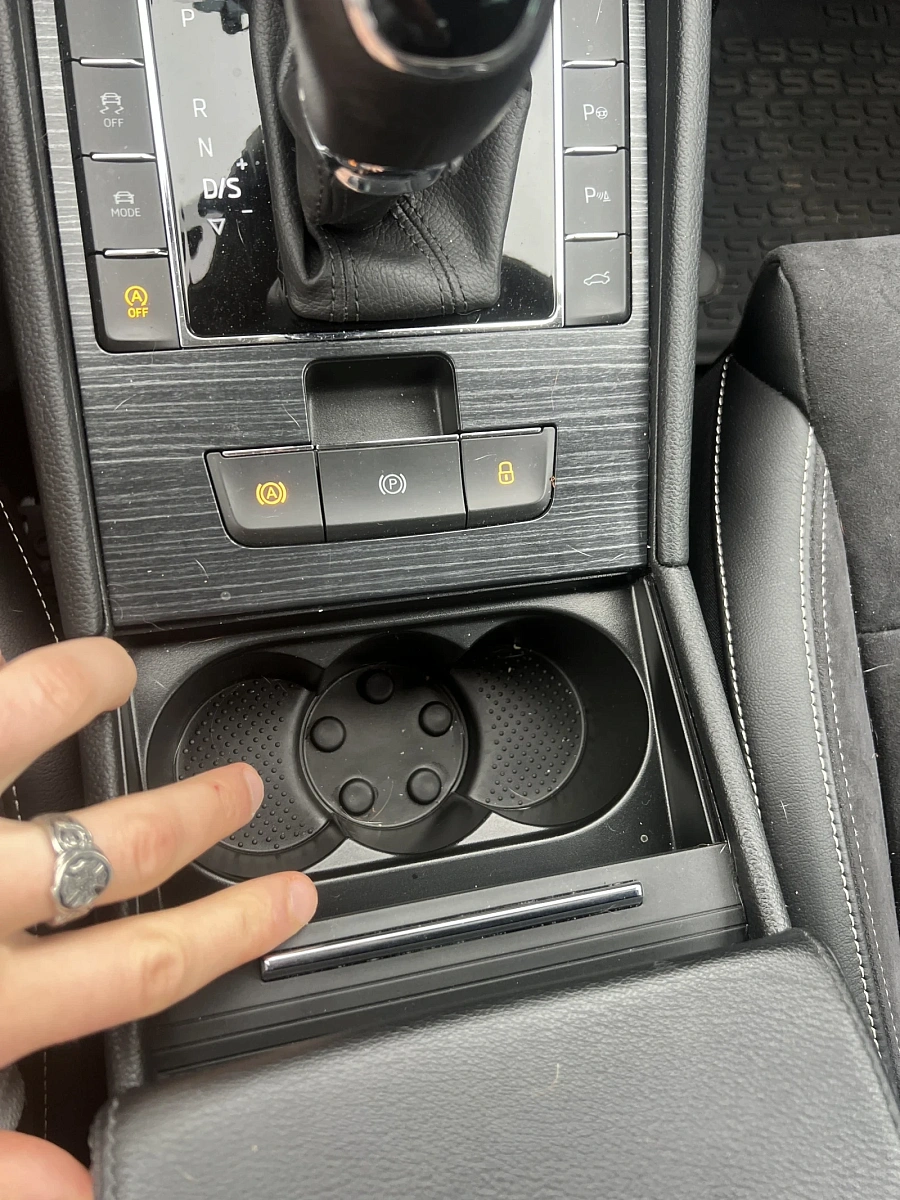 Skoda Superb, 2019г., передний привод, робот