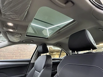 Skoda Superb, 2025г, передний привод, робот