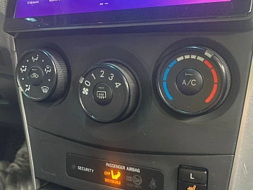 Toyota Corolla, 2010г, передний привод, механика