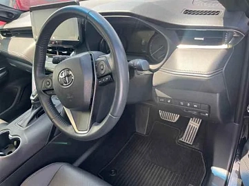 Toyota Harrier, 2022г, передний привод, вариатор