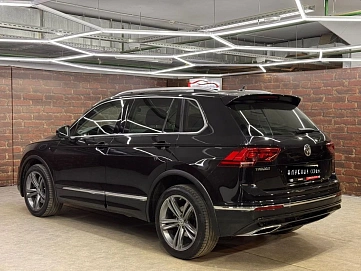 Volkswagen Tiguan, 2018г, полный привод, робот