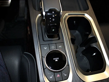 Jaecoo J7, 2024г., полный привод, робот