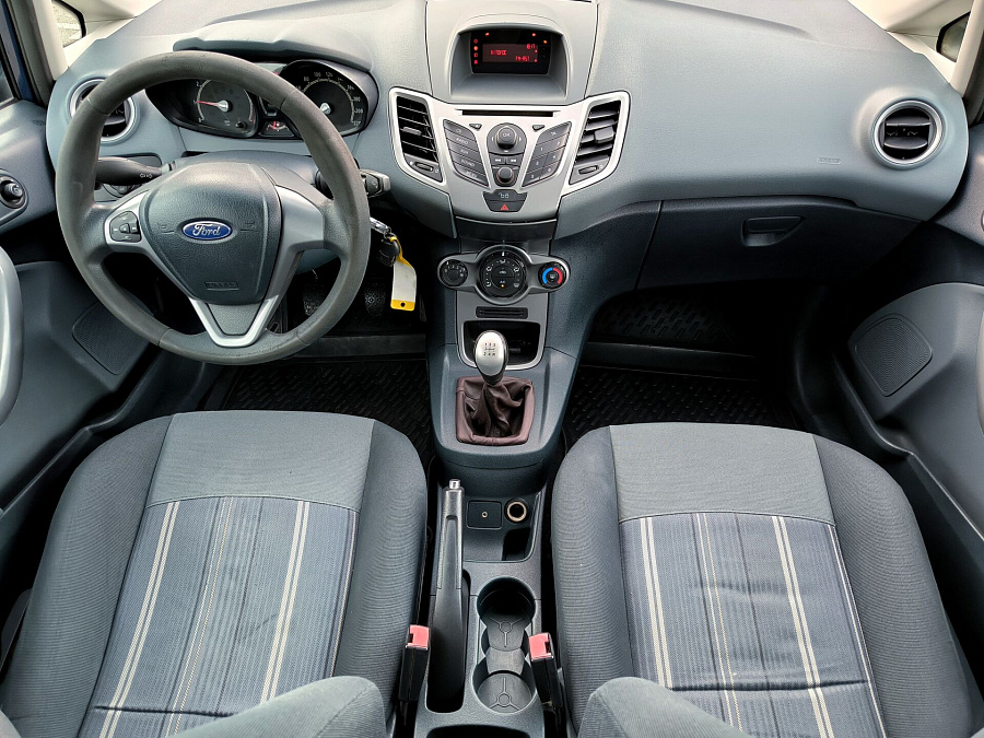 Ford Fiesta, 2009г., передний привод, механика