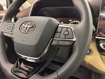 Toyota Highlander, 2025г, полный привод, автомат
