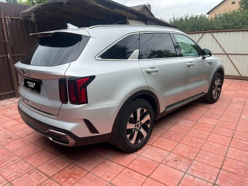 Kia Sorento, 2021г, полный привод, автомат