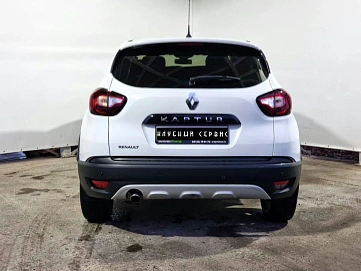 Renault Kaptur, 2017г, передний привод, вариатор