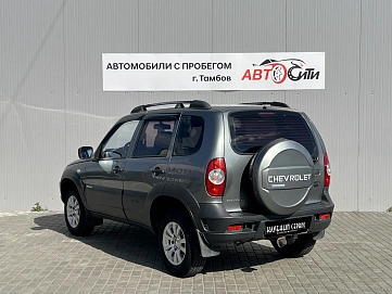 Chevrolet Niva, 2013г, полный привод, механика