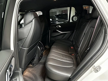 BMW X5, 2024г, полный привод, автомат