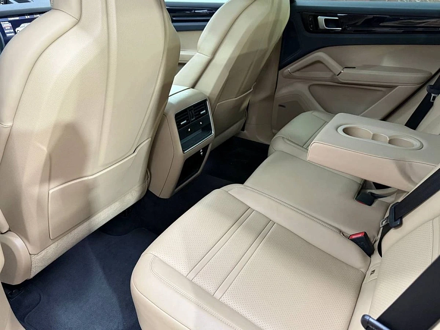 Porsche Cayenne, 2020г., полный привод, автомат