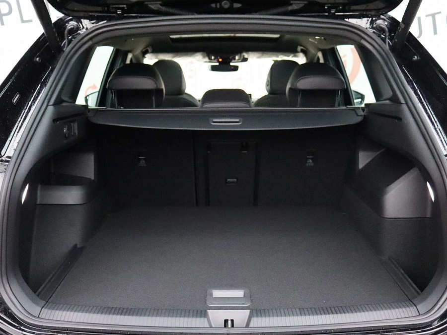Volkswagen Tiguan, 2024г., полный привод, робот