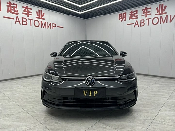 Volkswagen Golf, 2022г, передний привод, робот