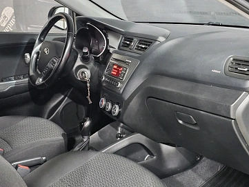 Kia Rio, 2015г, передний привод, автомат
