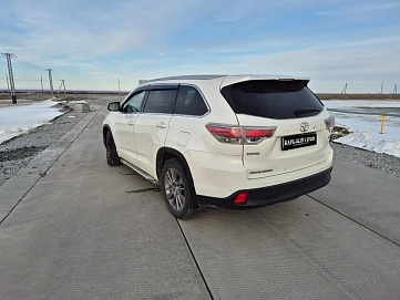 Toyota Highlander, 2014г, полный привод, автомат