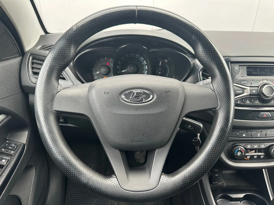 Lada (ВАЗ) Vesta, 2017г., передний привод, механика