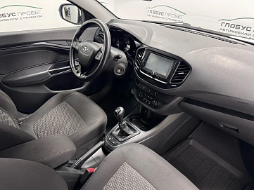 Lada (ВАЗ) Vesta, 2019г, передний привод, механика