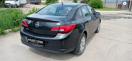 Opel Astra, 2014г, передний привод, автомат