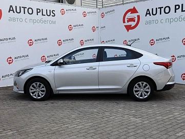 Hyundai Solaris, 2021г, передний привод, автомат