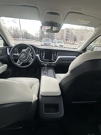 Volvo XC60, 2018г, полный привод, автомат