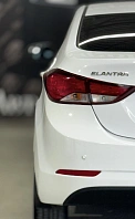 Hyundai Elantra, 2015г, передний привод, автомат