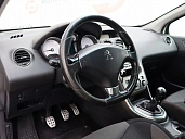 Peugeot 308, 2011г., передний привод, механика