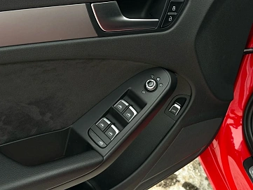 Audi A4, 2012г, передний привод, вариатор