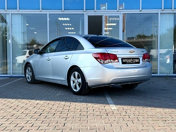 Chevrolet Cruze, 2010г, передний привод, механика