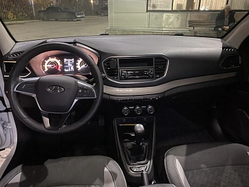 Lada (ВАЗ) Vesta, 2023г, передний привод, механика