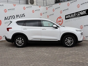 Hyundai Santa Fe, 2021г, полный привод, робот