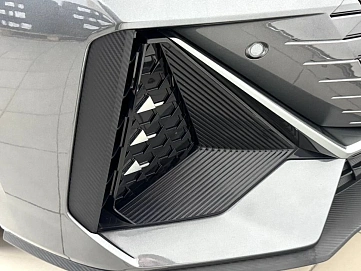 Changan UNI-V, 2023г, передний привод, робот