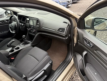 Renault Megane, 2019г, передний привод, механика