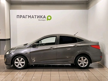 Hyundai Solaris, 2012г, передний привод, автомат