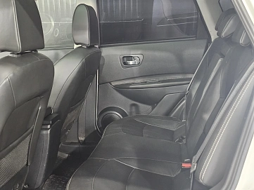 Nissan Qashqai, 2010г, передний привод, вариатор
