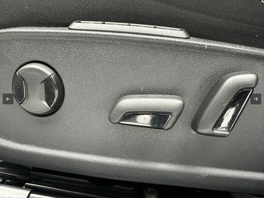 Volkswagen Golf, 2022г., передний привод, робот