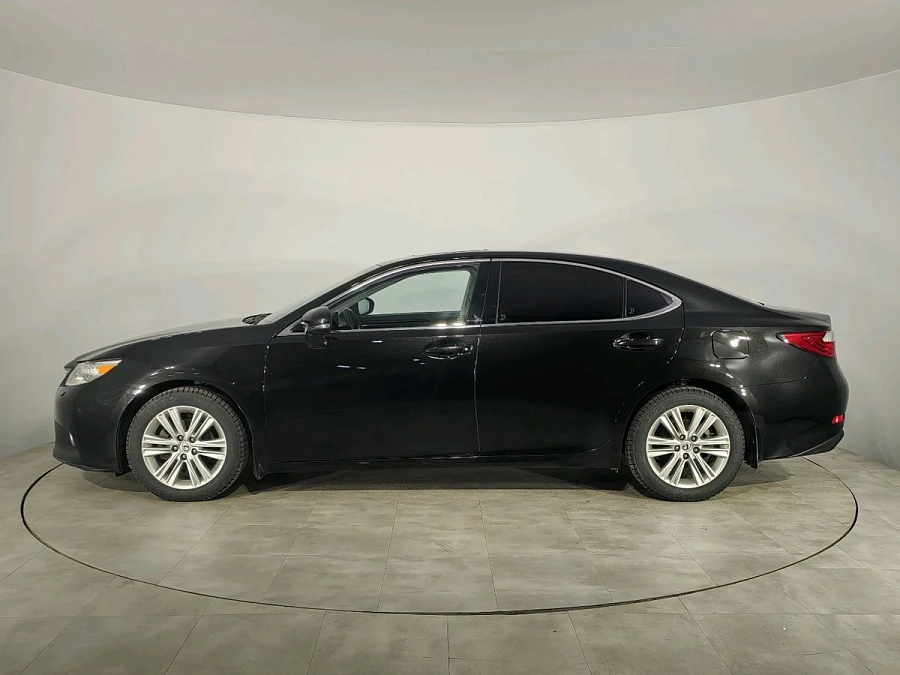 Lexus ES, 2015г., передний привод, автомат