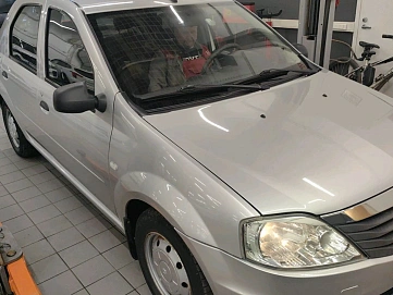 Renault Logan, 2014г, передний привод, автомат