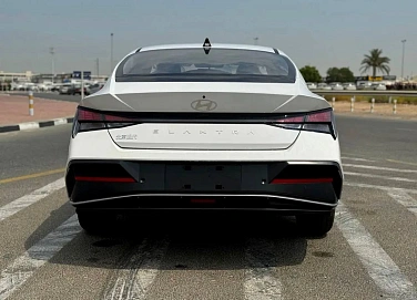 Hyundai Elantra, 2023г, передний привод, вариатор