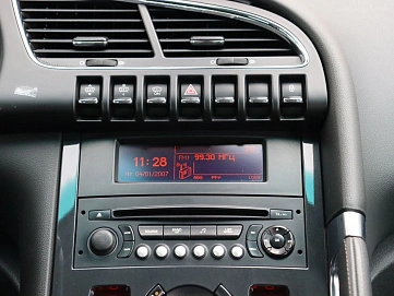Peugeot 3008, 2012г, передний привод, механика