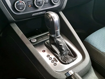 Volkswagen Jetta, 2013г., передний привод, робот