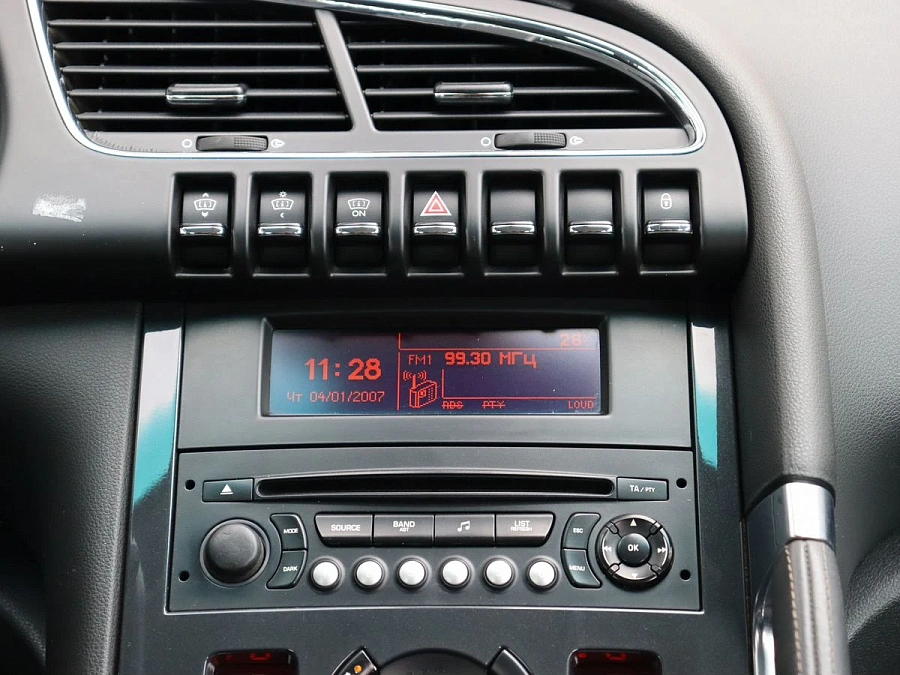 Peugeot 3008, 2012г., передний привод, механика
