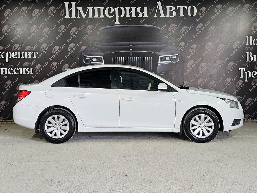 Chevrolet Cruze, 2011г., передний привод, механика