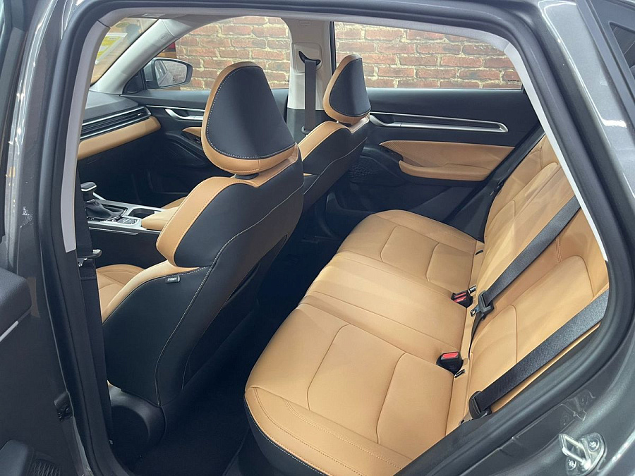 Geely Emgrand, 2024г., передний привод, вариатор