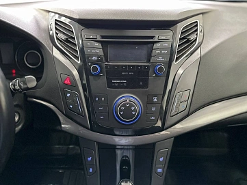 Hyundai i40, 2014г, передний привод, автомат