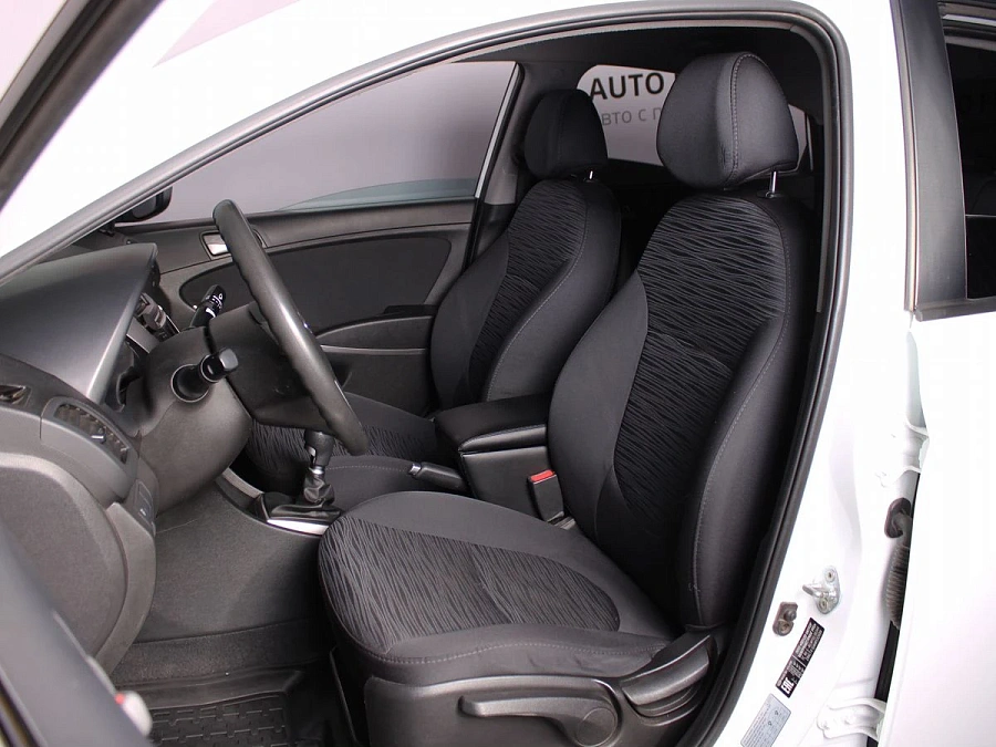 Hyundai Solaris, 2016г., передний привод, механика