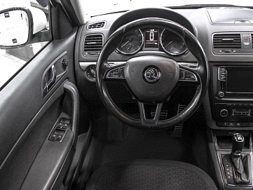 Skoda Yeti, 2015г, полный привод, робот