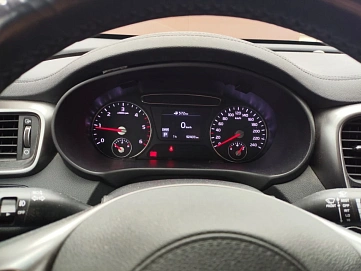 Kia Sorento, 2018г, передний привод, автомат