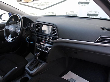 Hyundai Elantra, 2019г, передний привод, автомат