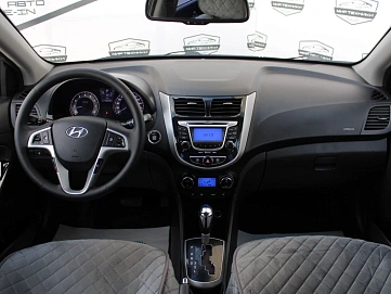 Hyundai Solaris, 2013г, передний привод, автомат