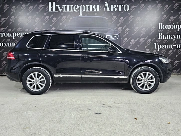 Volkswagen Touareg, 2011г, полный привод, автомат
